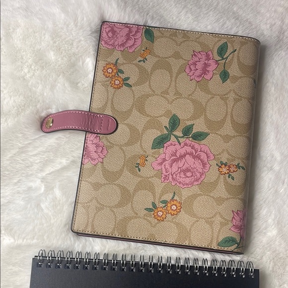 COACH Floral Tan and Pink Signature Planner cover - Picture 9 of 12